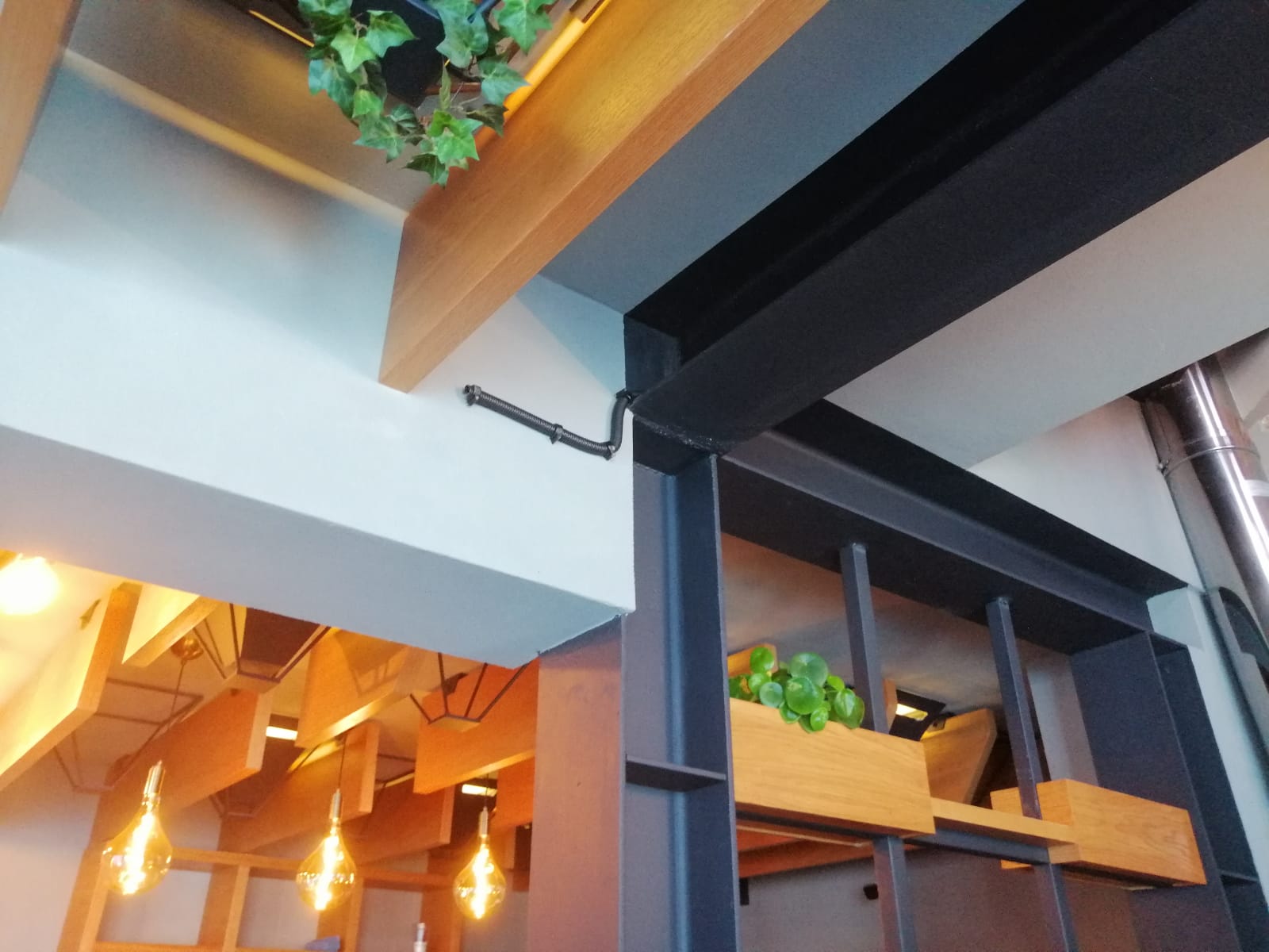 NEWTOWN SPECIALITY COFFE 2